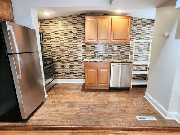 4507 Davison St , Pittsburgh, PA 15201
