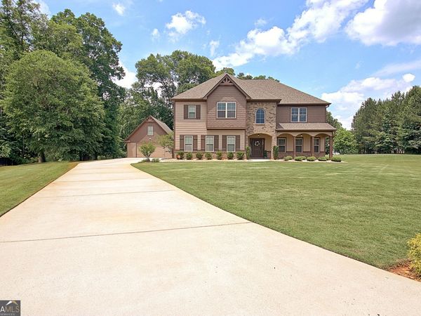 375 Grandmas Lane, Fayetteville, GA 30215
