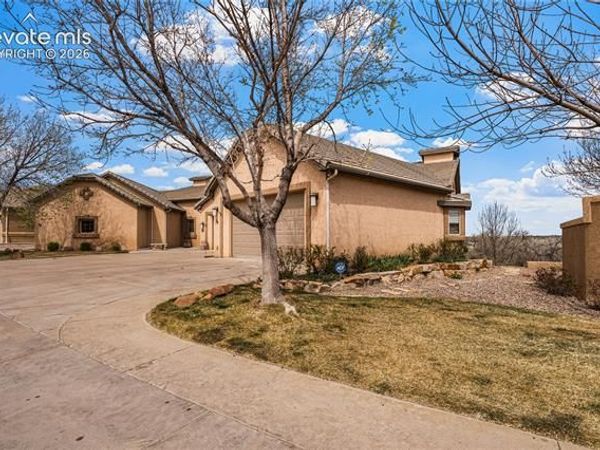50 Aberdeen Bluff , Pueblo, CO 81004