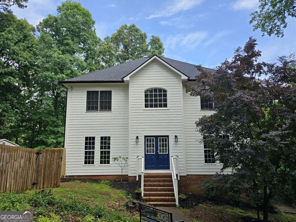 225 NACOOCHEE Drive, Woodstock, GA 30188