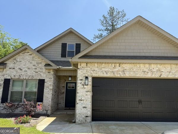 217 Willowbrook Lane, Kathleen, GA 31047