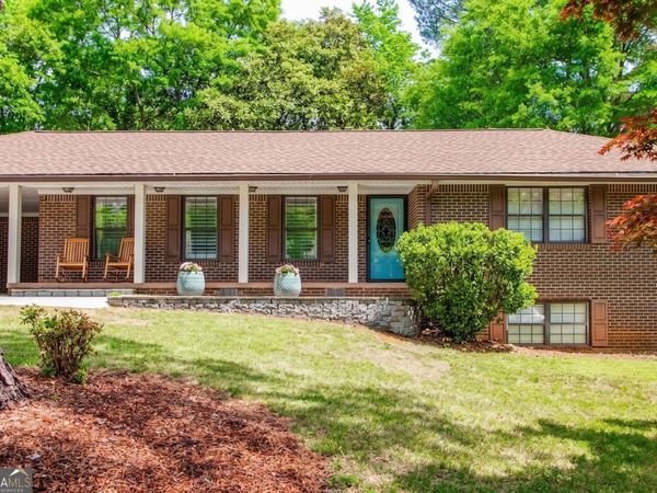 2822 Cartwright Drive, Decatur, GA 30033