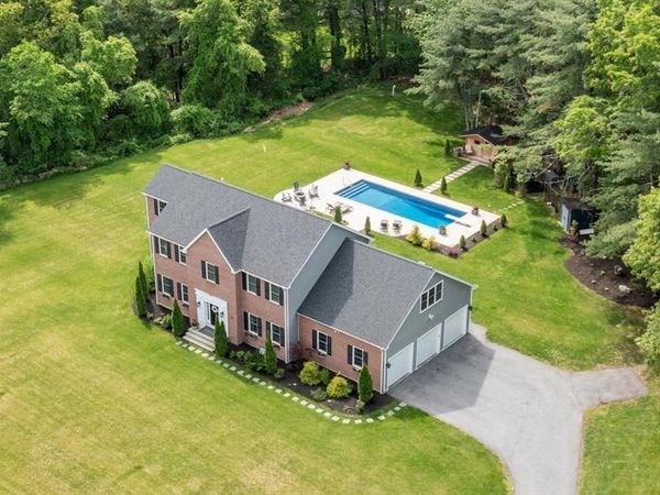 324 Old Harvard Rd, Boxborough, MA 01719