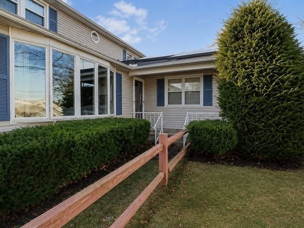 161 Fernbank Road, Springfield, MA 01129