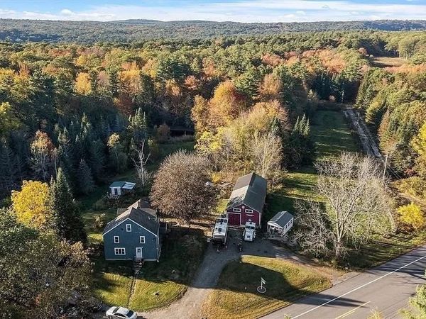 63 Gardner Rd, Hubbardston, MA 01452