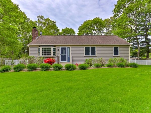 17 Outpost Ln, Barnstable, MA 02632