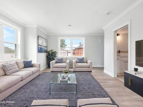161 Sumner St, Unit 3, Quincy, MA 02169