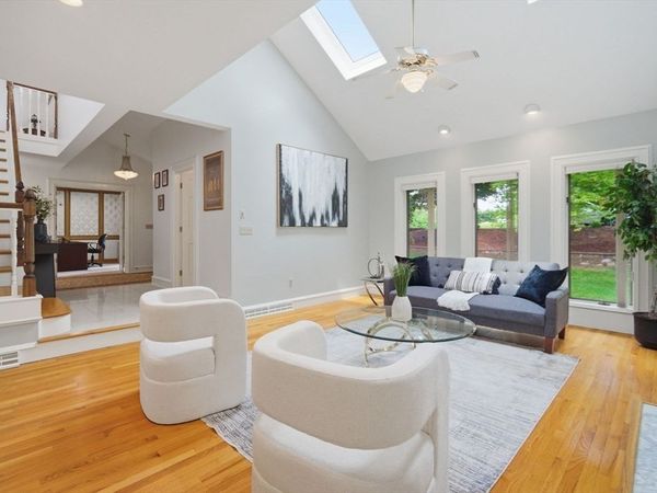 27 Lady Slipper Cir, Westfield, MA 01085
