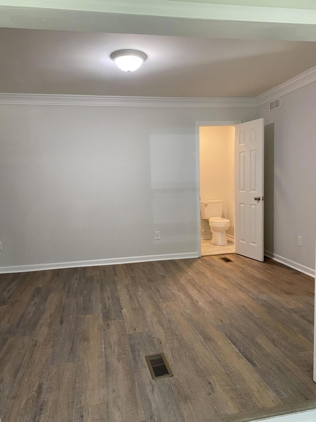 5806 Sledge Street Photo 24