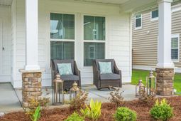 995 Arrowwood Way photo 4