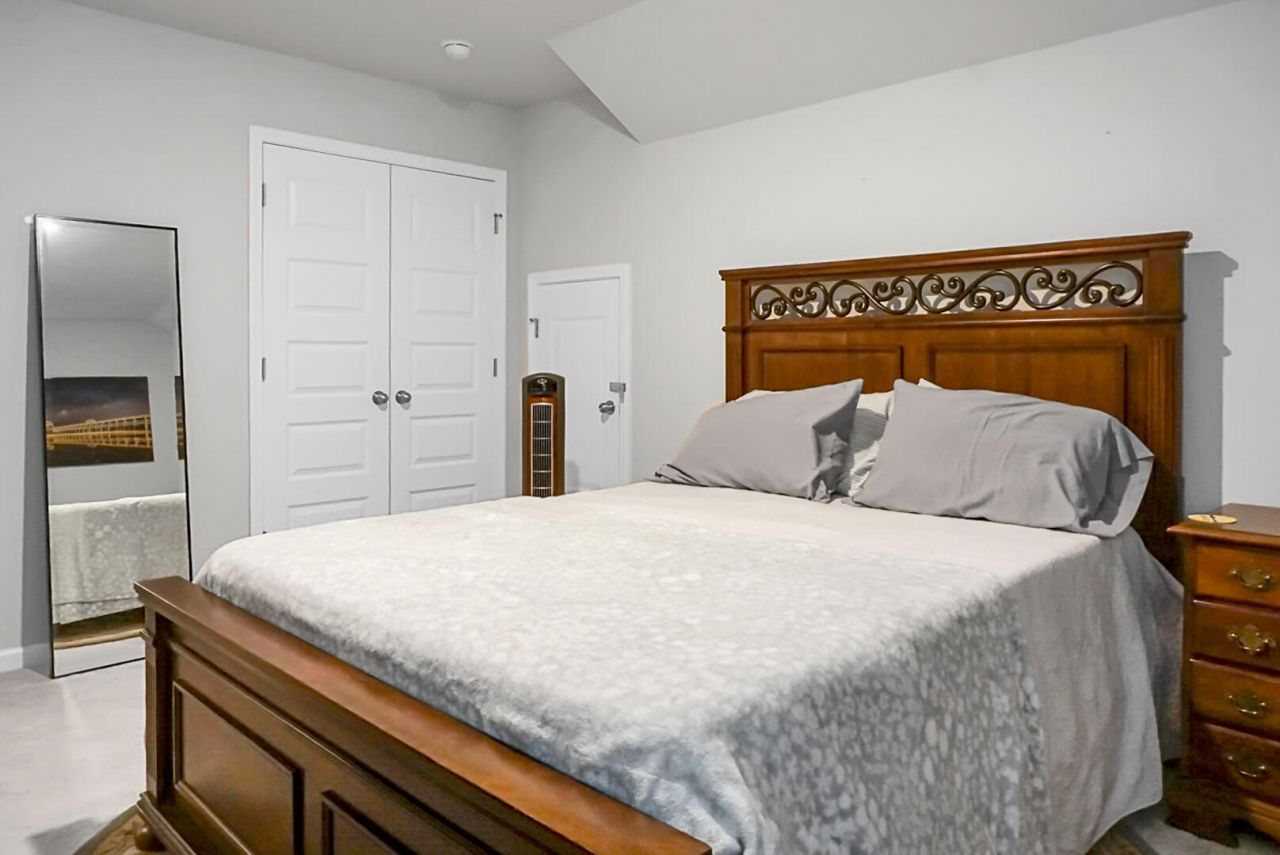 995 Arrowwood Way Photo 24
