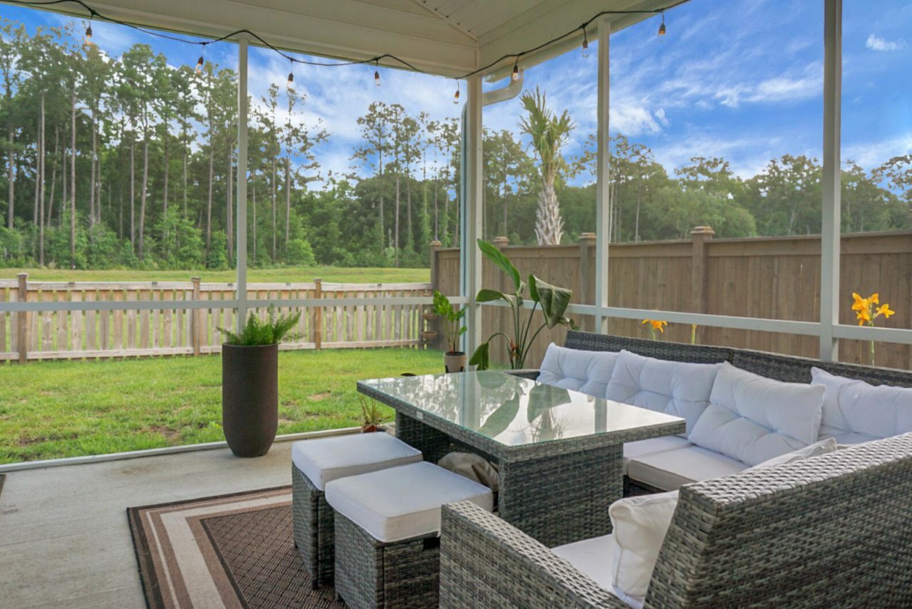 995 Arrowwood Way Photo 30