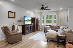 995 Arrowwood Way photo 4