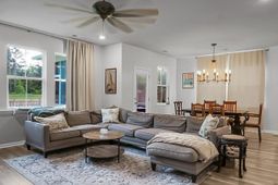 995 Arrowwood Way photo 4
