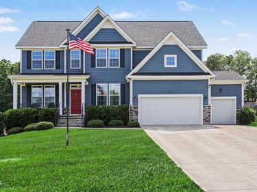 2712 Oxford Bluff Drive, Wake Forest, NC 27587