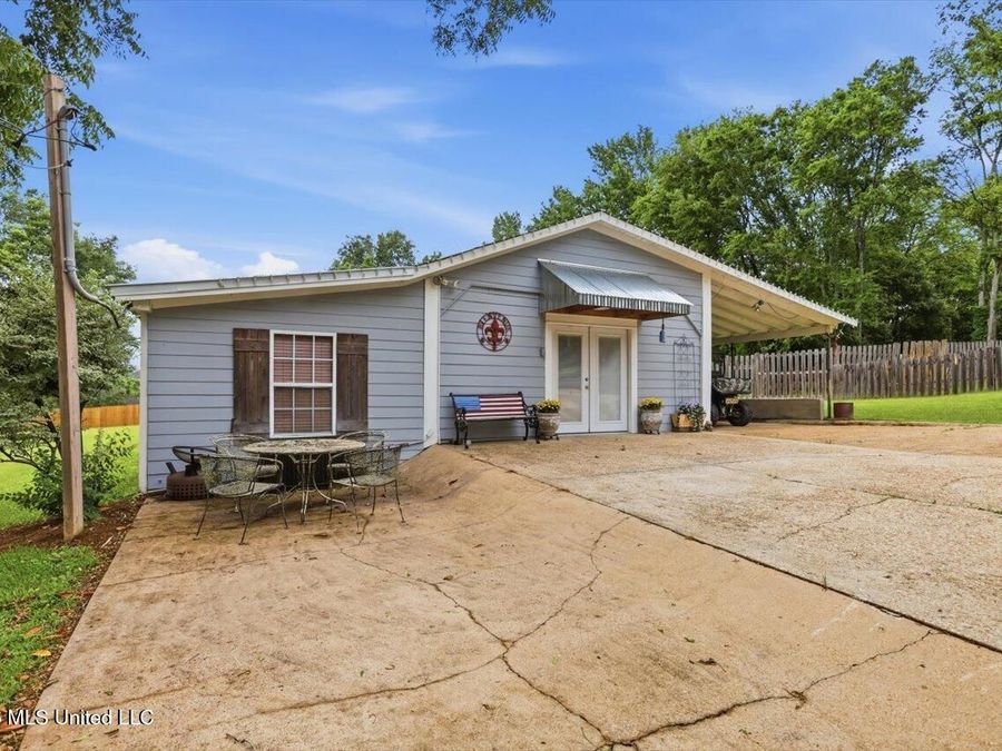 Property Image 43