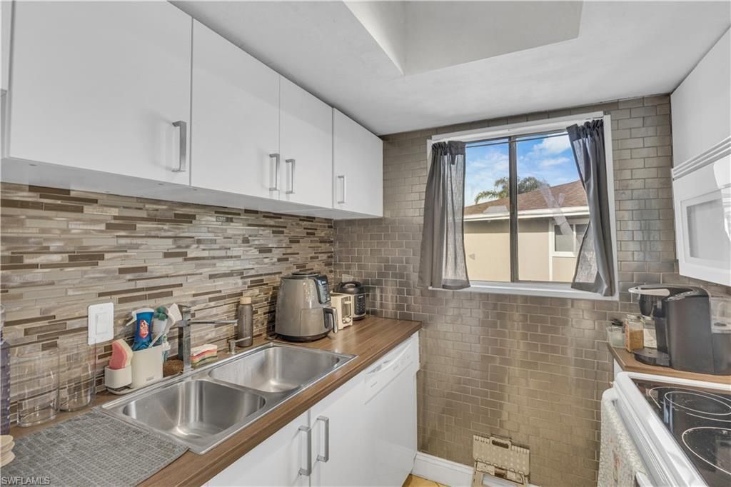 3284 Royal Canadian Trce , Unit 4, Fort Myers, FL 33907 Photo