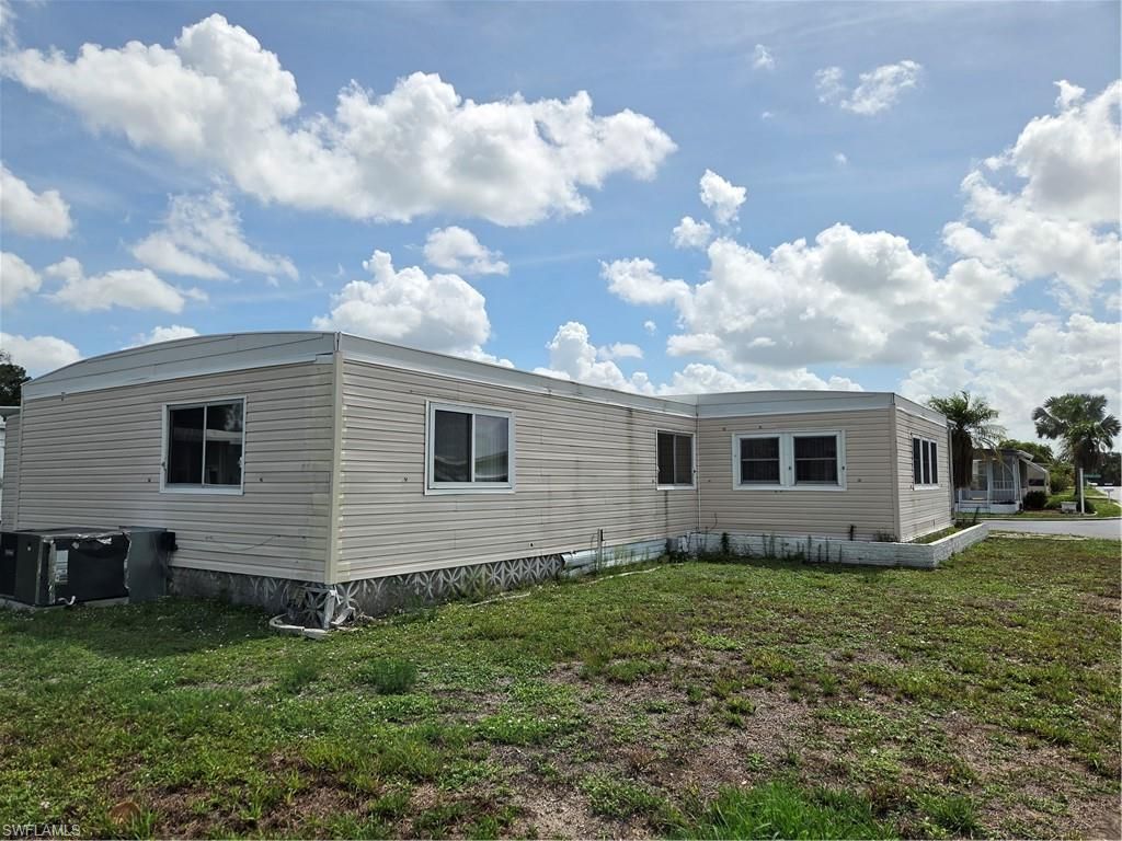 694 Dream Ln, North Fort Myers, FL 33917 Photo