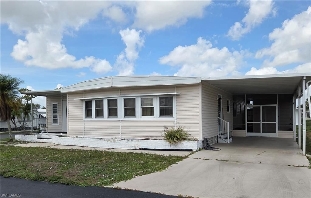 694 Dream Ln, North Fort Myers, FL 33917 Photo
