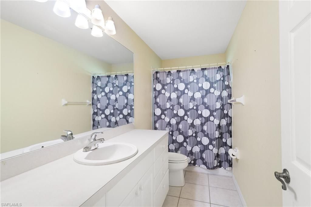 20710 Groveline Ct, Estero, FL 33928 Photo