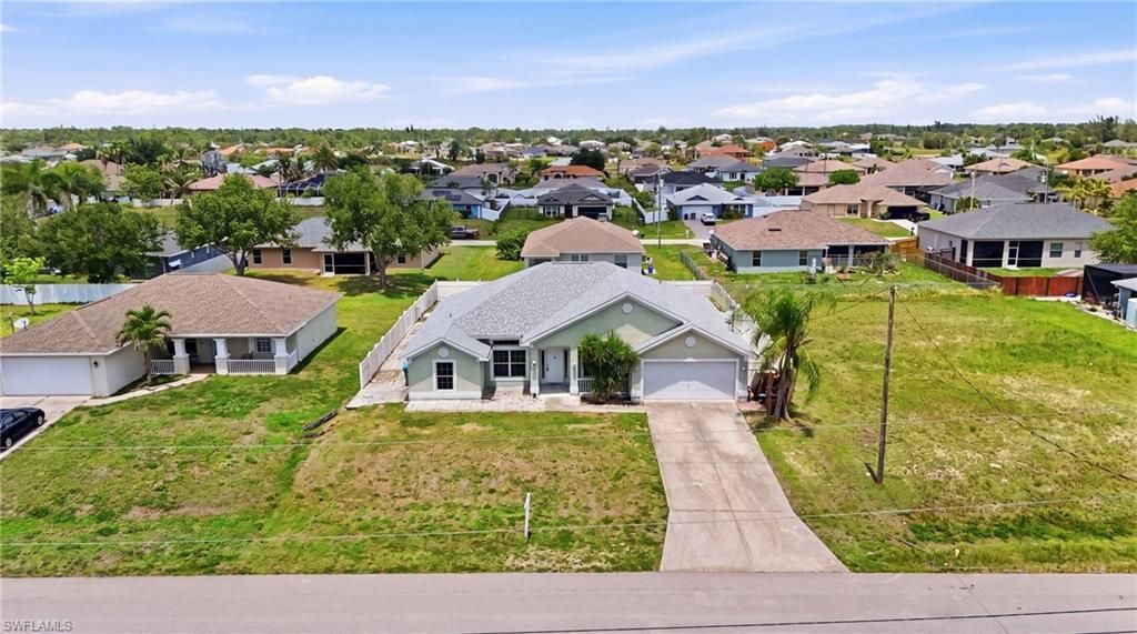 4129 NE 14th Pl , Cape Coral, FL 33909 Photo