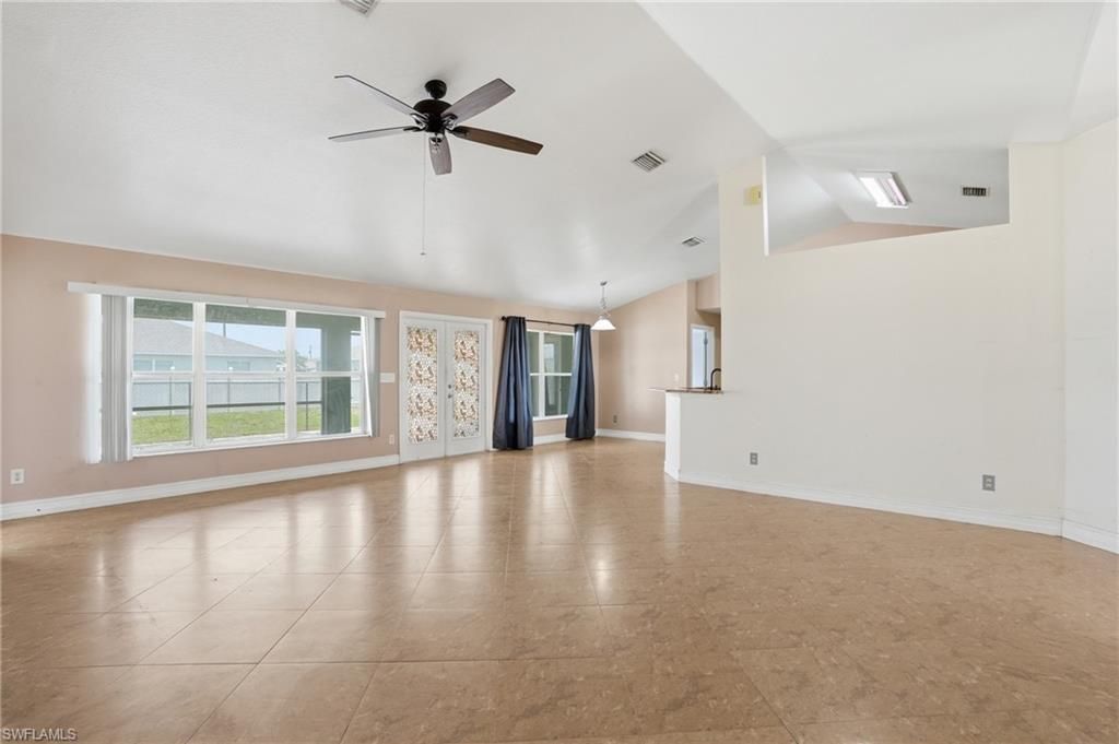 4129 NE 14th Pl , Cape Coral, FL 33909 Photo