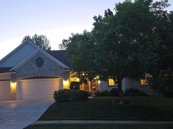 4009 Evermoor Parkway, Rosemount, MN 55068