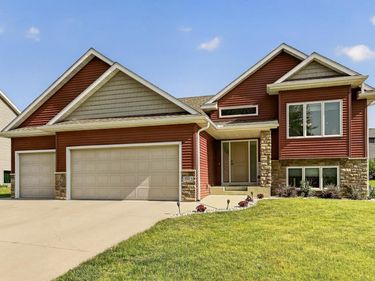 1983 Fieldstone Road SW, Rochester, MN 55902