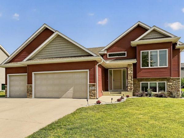 1983 Fieldstone Road SW, Rochester, MN 55902