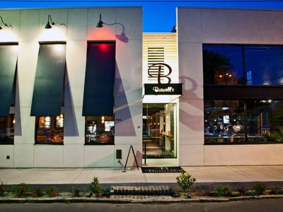 14 N Market Street , Charleston, SC 29401