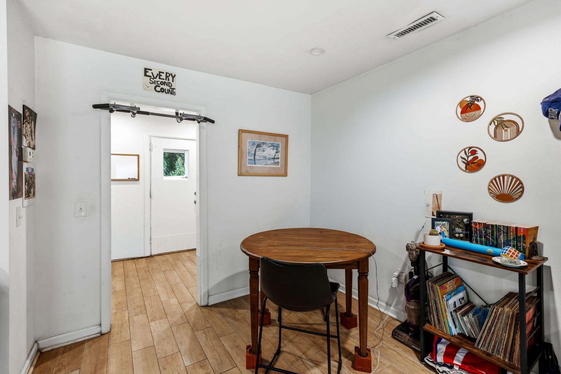 4630 Oakwood Avenue  Photo 24