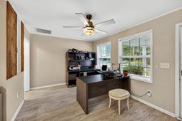 4630 Oakwood Avenue  photo 4