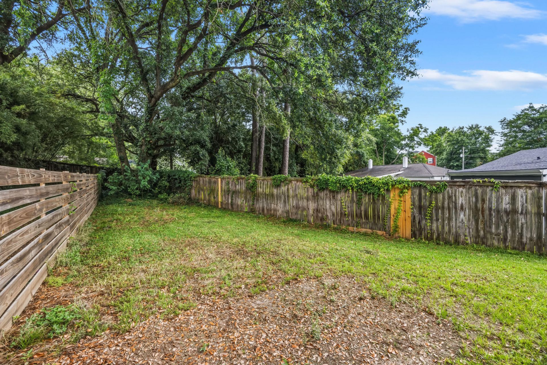 4630 Oakwood Avenue  Photo 32