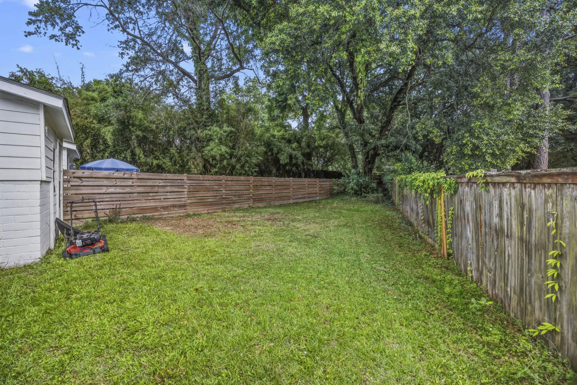 4630 Oakwood Avenue Photo 33