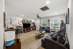 4630 Oakwood Avenue  photo 4