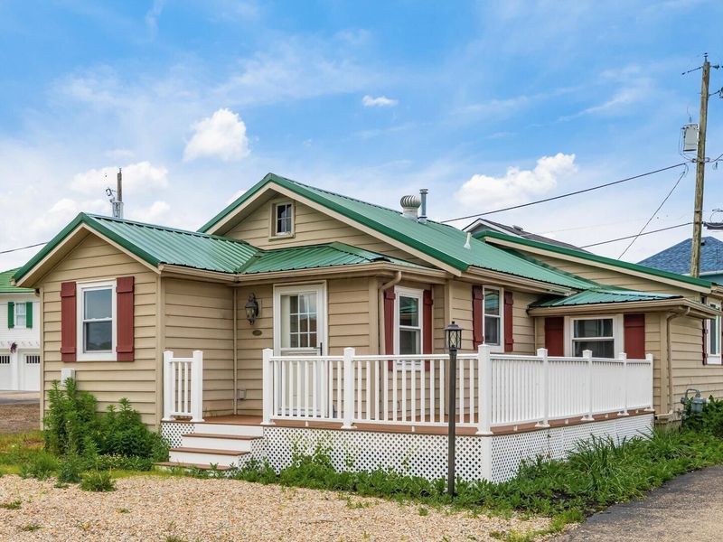 4881 Decker Avenue NE, Thornville, OH 43076 Photo 1