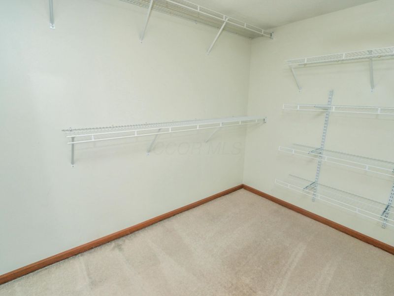 2786 Laurel Wind Boulevard , Lewis Center, OH 43035 Photo 24