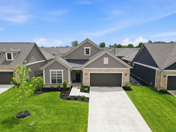 219 Restoration Drive , Delaware, OH 43015