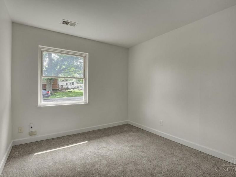 8075 Queens Avenue, Sycamore Township, OH 45236 Photo 12