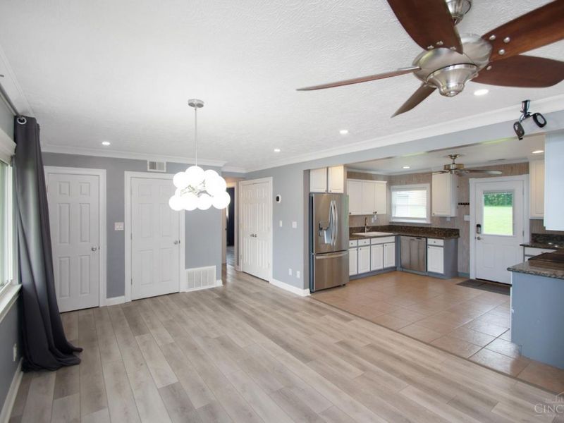 918 Bellwood Drive, Loveland, OH 45140 Photo 9