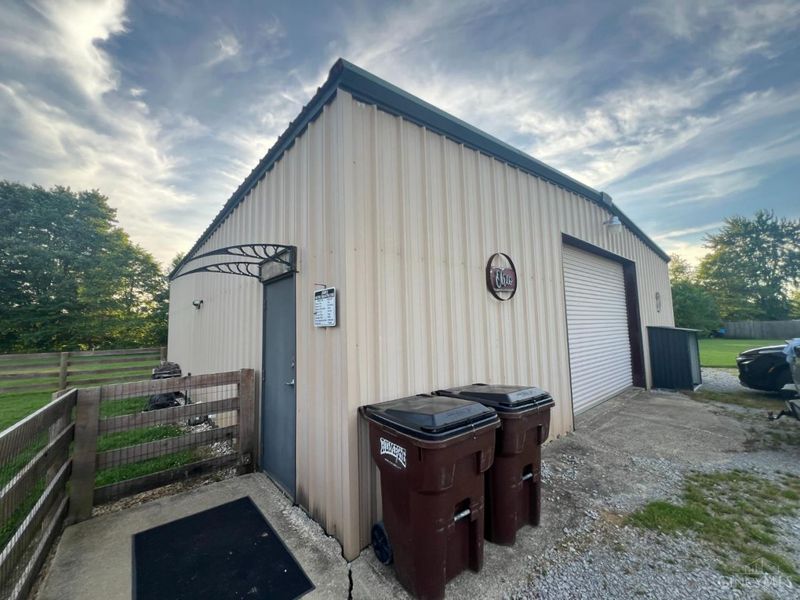 17153 Malady Road, Sterling Twp, OH 45154 Photo 2