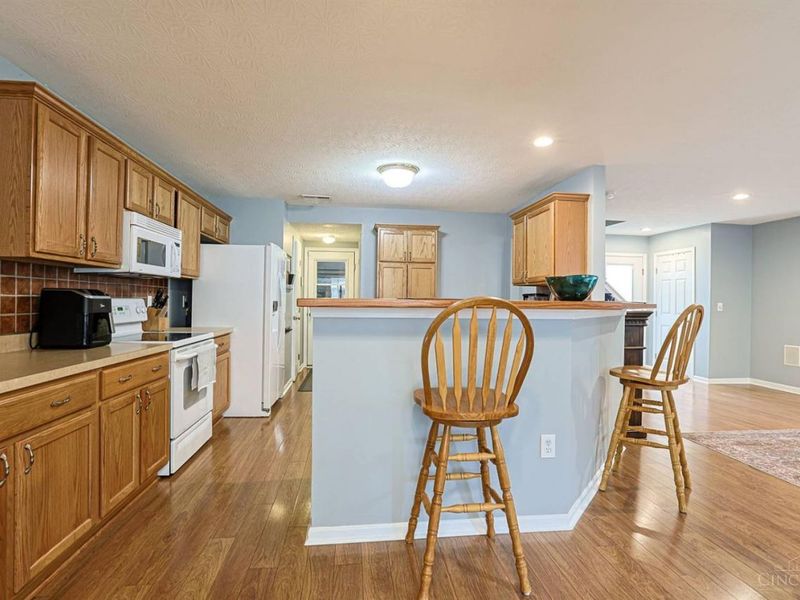 312 Heftner Circle, Hamilton Twp, OH 45039 Photo 12