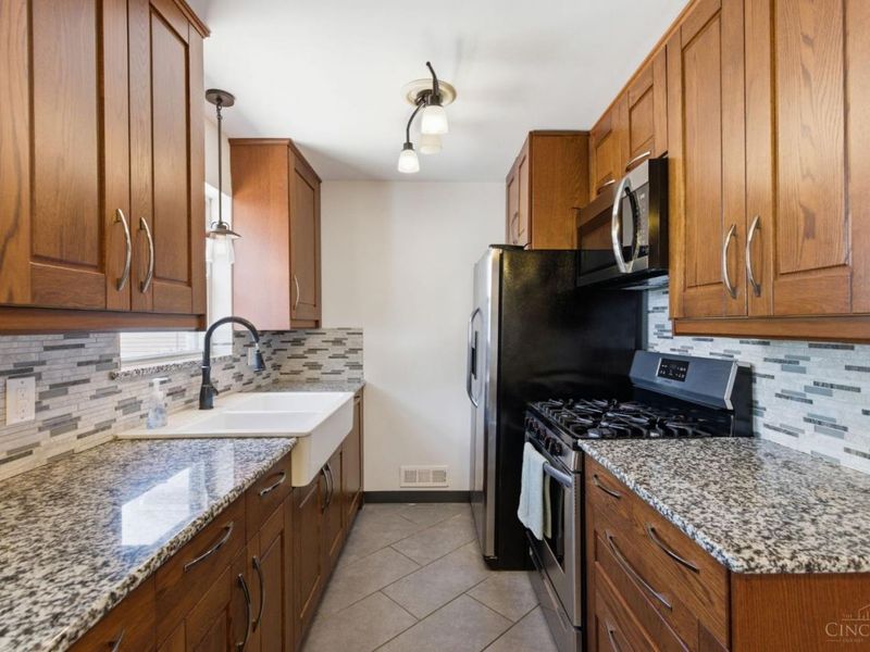 4540 Ellman Avenue, Blue Ash, OH 45242 Photo 10