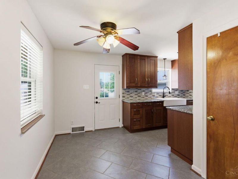 4540 Ellman Avenue, Blue Ash, OH 45242 Photo 8