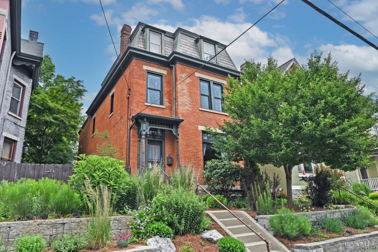 1622 Pullan Avenue Cincinnati, OH 45223