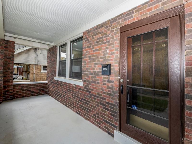 3356 Dartmouth Drive, Cincinnati, OH 45211 Photo 3