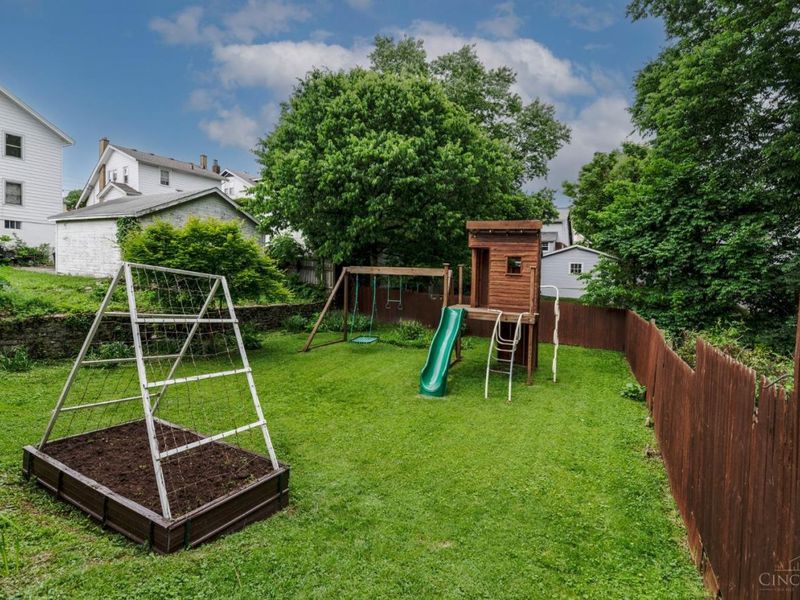 3356 Dartmouth Drive, Cincinnati, OH 45211 Photo 45