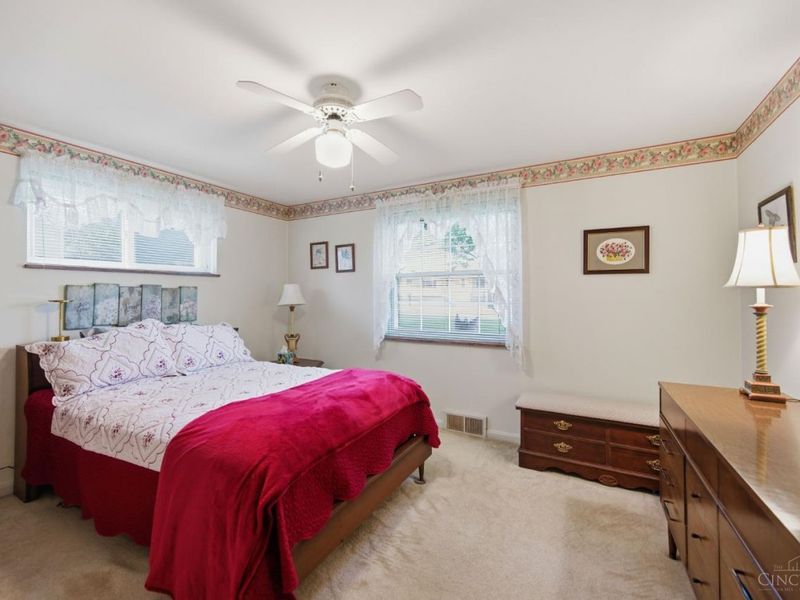 531 W Kemper Road, Springdale, OH 45246 Photo 7