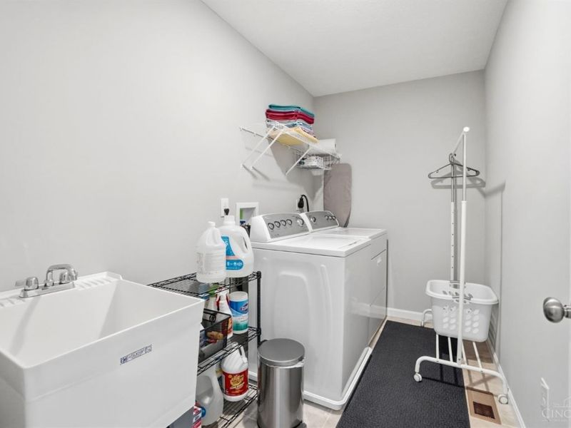 11911 Abbeytown Drive, Cincinnati, OH 45251 Photo 47