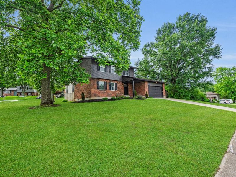 5930 Gilmore Drive, Fairfield, OH 45014 Photo 4